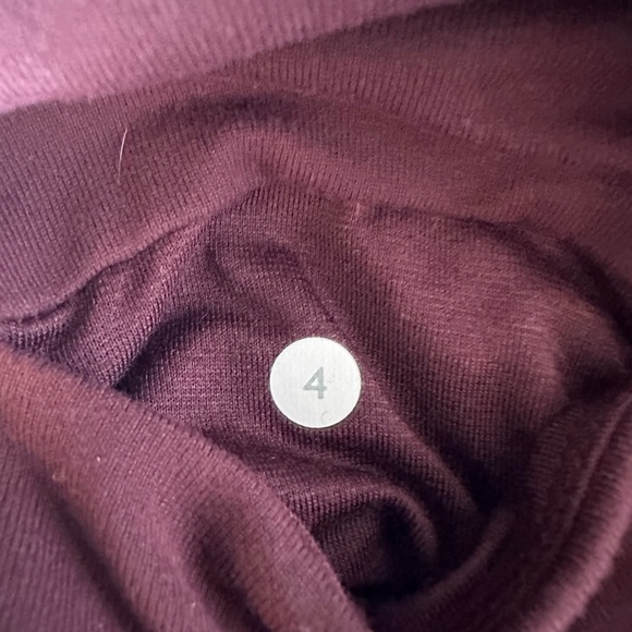 Lululemon straight leg pants - Picture 3 of 3